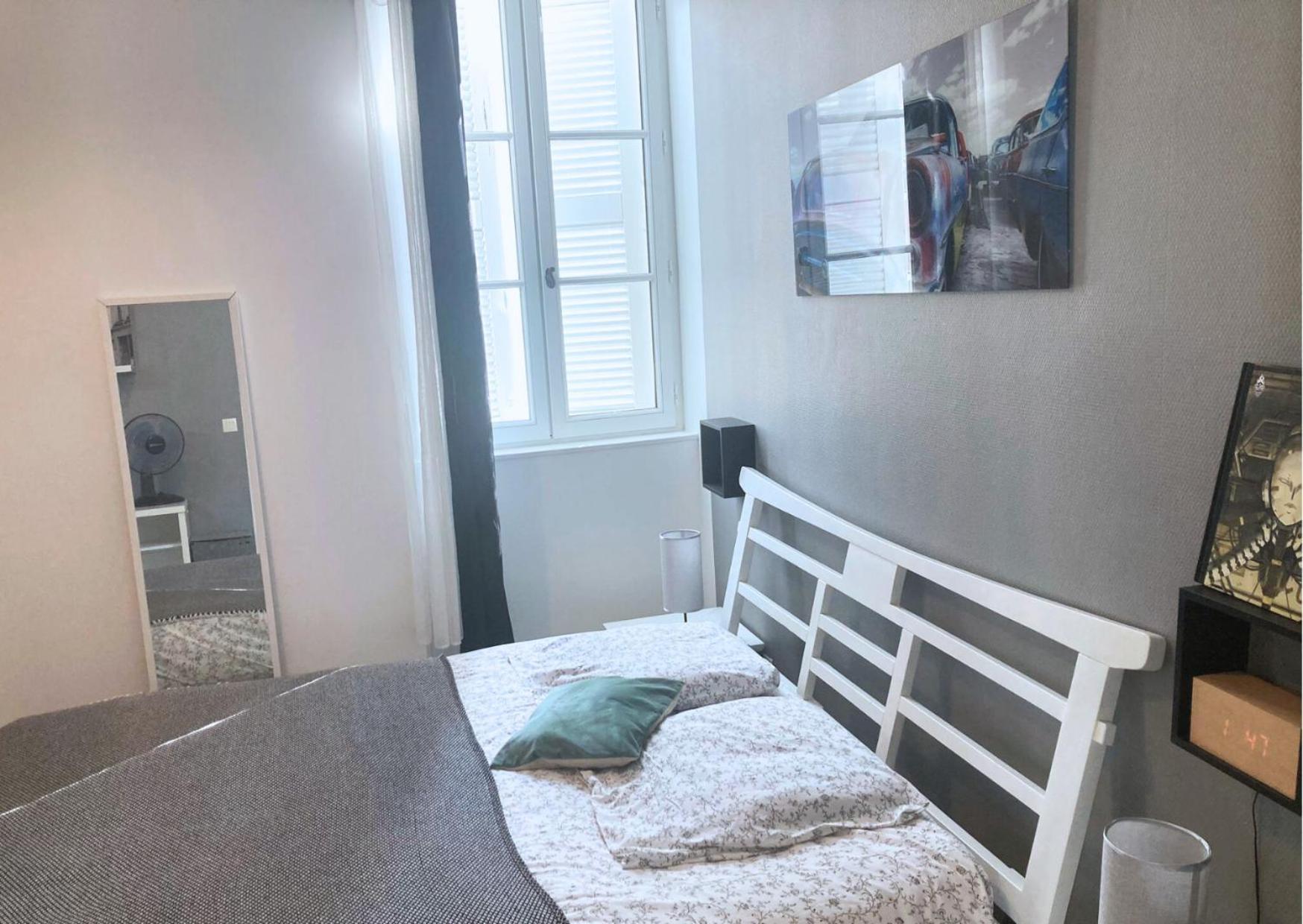Le Petit Nid Douillet De Jeje Apartment Bayonne Bagian luar foto